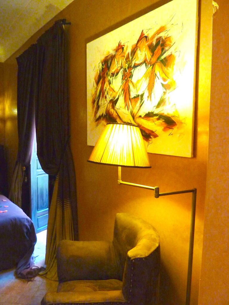chambre-superieure-reserver-riad-marrakech-scaled