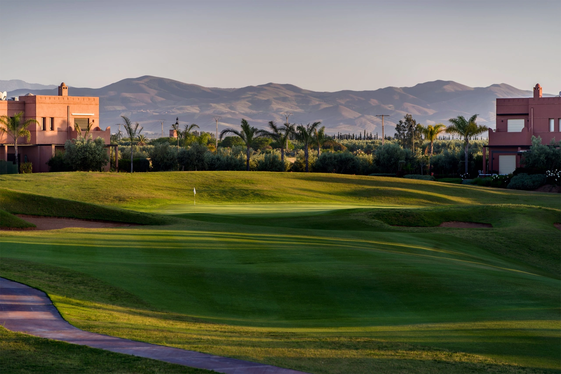 Découvrez les plus beaux golfs de Marrakech avec le Riad Hermès